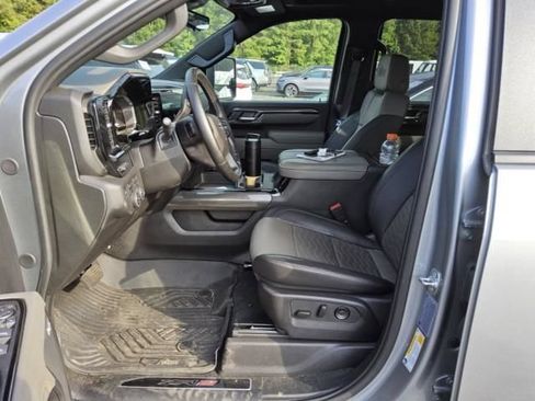 Used 2025 Chevrolet Silverado 2500 ZR2 w/ ZR2 Bison Edition AWD/4WD image 4