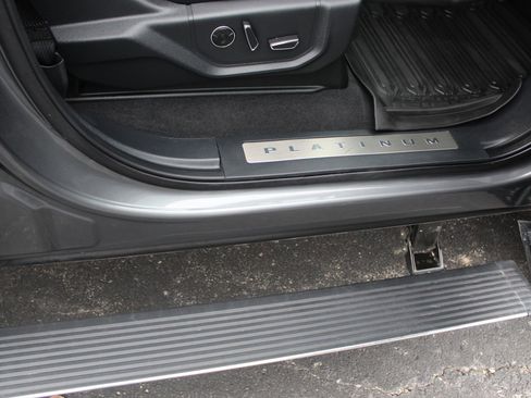 Used 2022 Ford F250 Platinum w/ FX4 Off-Road Package image 16