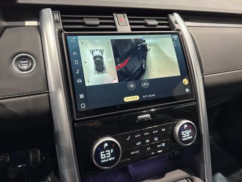 Used 2023 Land Rover Discovery S R-Dynamic image 25