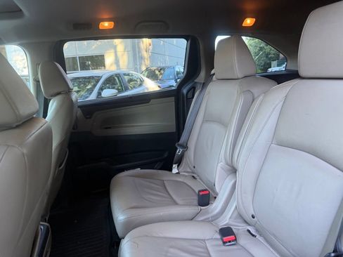 Used 2018 Honda Odyssey EX-L image 15