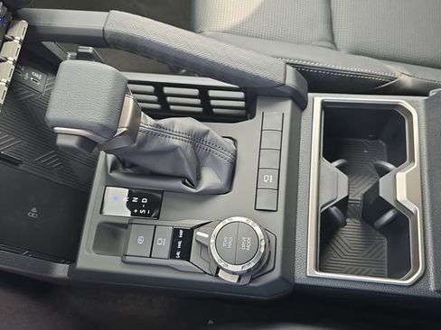 New 2026 Toyota 4Runner Limited AWD/4WD image 25