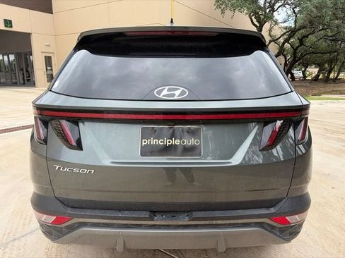 Used 2022 Hyundai Tucson Limited w/ Cargo Package FWD image 3