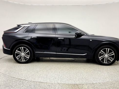 Used 2024 Cadillac Lyriq Luxury image 4