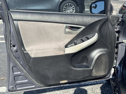 Used 2012 Toyota Prius One image 19