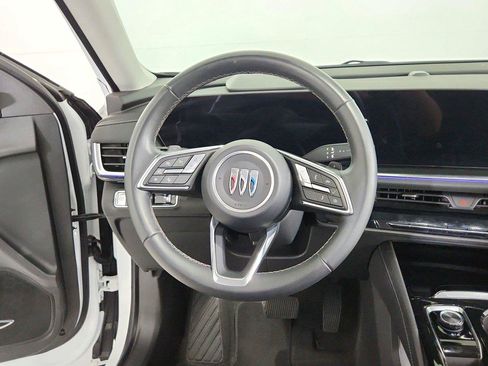 Used 2025 Buick Envision Preferred AWD/4WD image 21