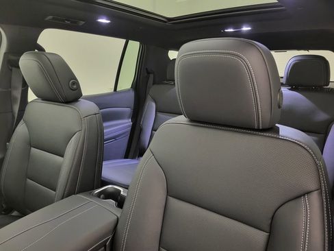 New 2026 Chevrolet Traverse LT w/ Sun and Wheel Package image 32