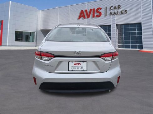 Used 2025 Toyota Corolla LE image 7