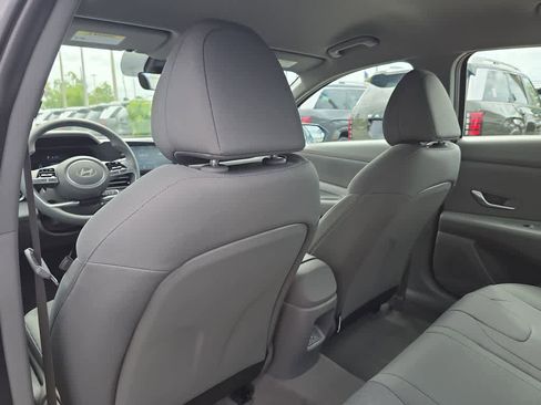 New 2026 Hyundai Elantra SE image 19