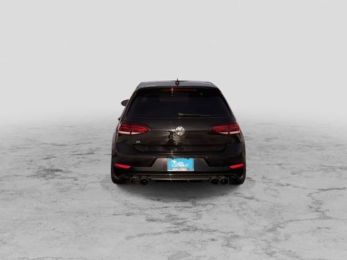 Used 2018 Volkswagen Golf R 4-Door image 7