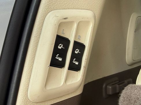 Used 2010 Lexus GX 460 Premium AWD/4WD image 37