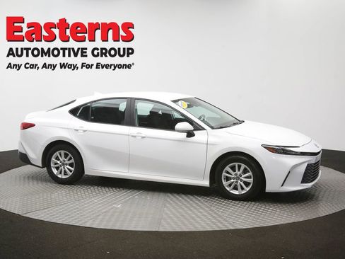 Used 2025 Toyota Camry LE FWD image 47