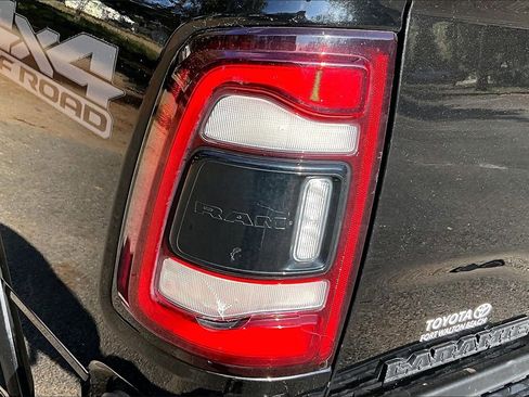 Used 2019 RAM 2500 Laramie w/ Black Appearance Package image 20