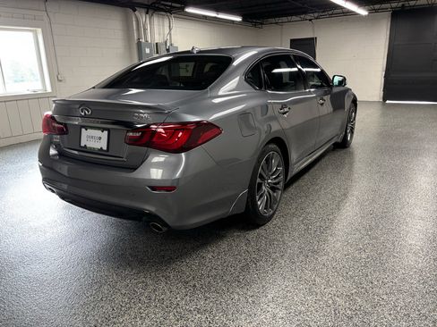 Used 2018 INFINITI Q70 L 3.7 image 4