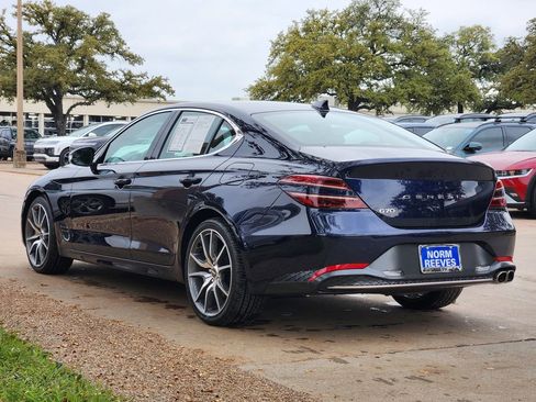 Used 2023 Genesis G70 2.0T image 7