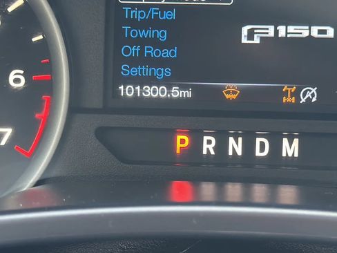 Used 2019 Ford F150 XLT w/ Equipment Group 302A Luxury AWD/4WD image 16