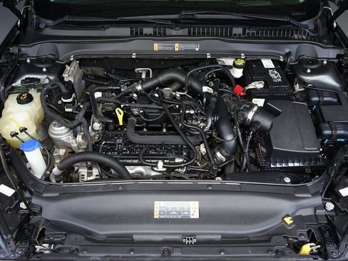 Used 2019 Ford Fusion SEL image 26