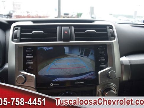 Used 2022 Toyota 4Runner SR5 RWD image 33