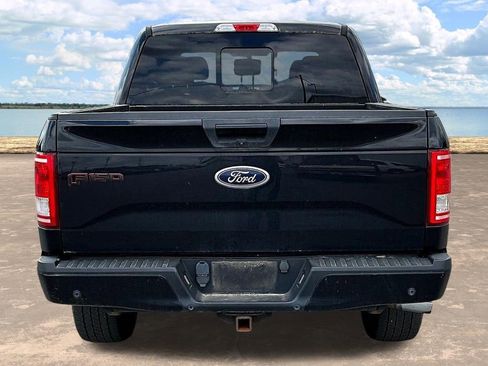 Used 2016 Ford F150 XLT w/ Equipment Group 302A Luxury image 8
