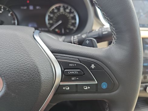 Used 2022 INFINITI QX50 Essential image 25