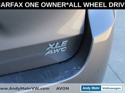 Used 2018 Toyota Sienna XLE w/ XLE Navigation Package AWD/4WD image 8