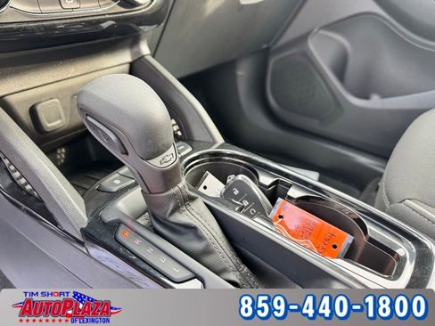 Used 2025 Chevrolet TrailBlazer LT AWD/4WD image 31