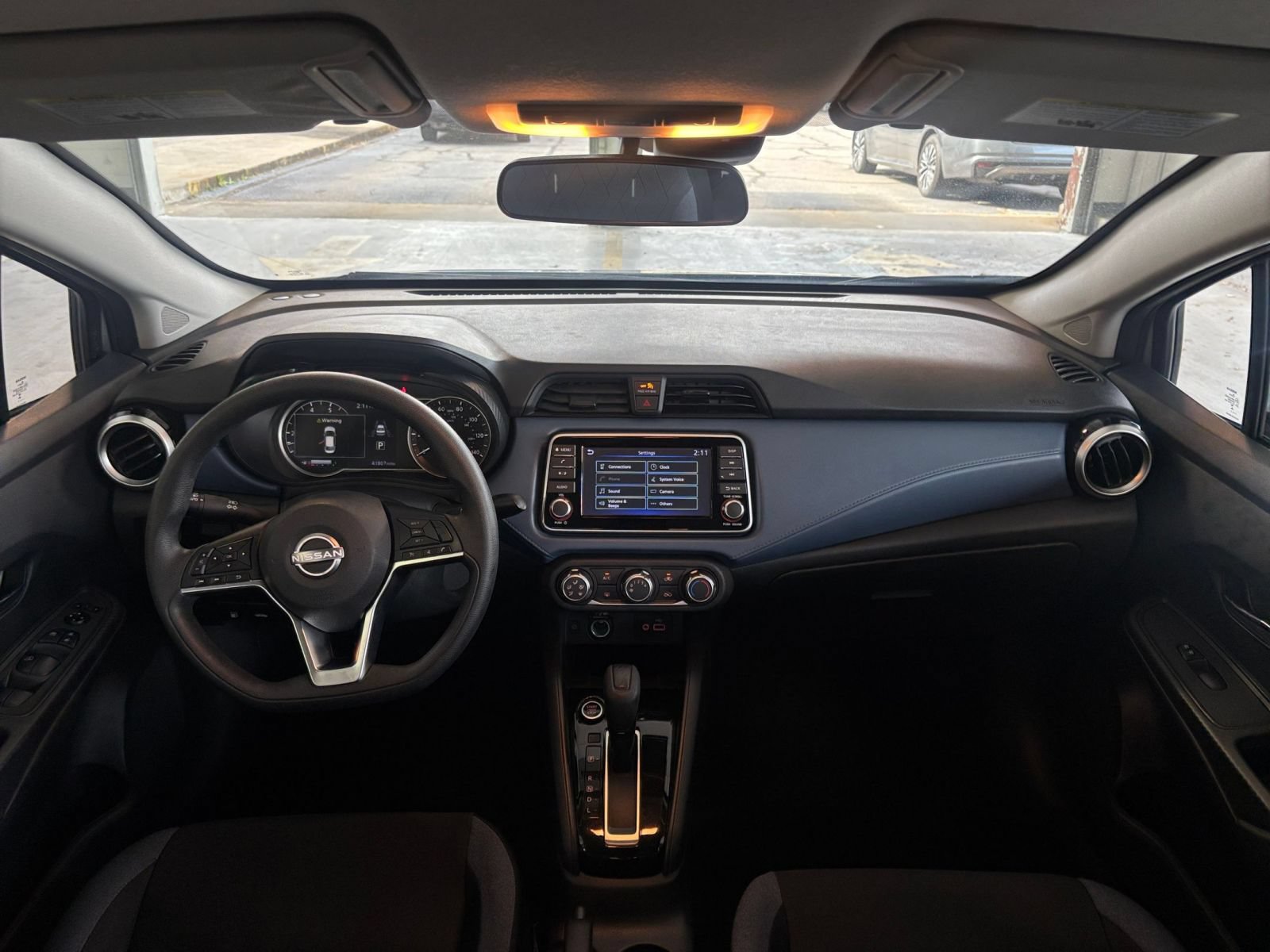 Used 2025 Nissan Versa SV FWD image 30