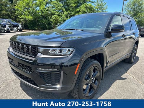 New 2026 Jeep Grand Cherokee L Limited w/ Limited Altitude Package AWD/4WD image 1