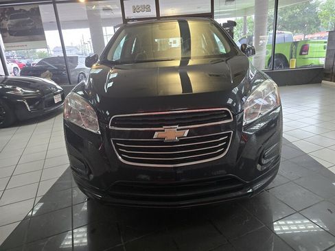 Used 2015 Chevrolet Trax LS FWD image 2