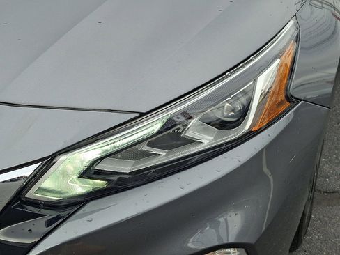 Certified 2022 Nissan Altima 2.5 SV image 9