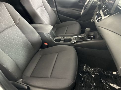 Used 2024 Toyota Corolla LE FWD image 25