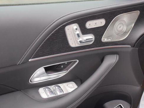 New 2025 Mercedes-Benz GLE 63 AMG S image 19