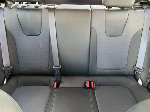 Used 2025 Buick Encore GX Preferred FWD image 38