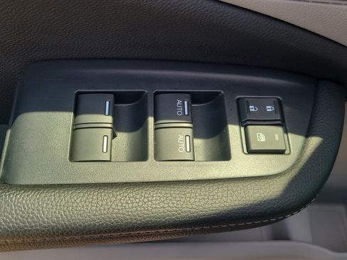Used 2023 Honda Ridgeline RTL-E image 12