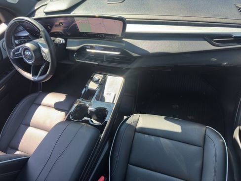 Used 2025 Buick Enclave Avenir w/ Super Cruise Package image 22