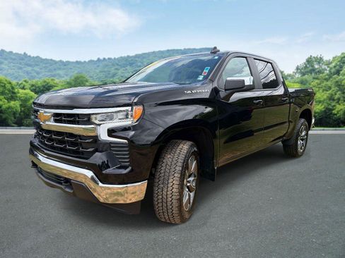 Used 2024 Chevrolet Silverado 1500 LT AWD/4WD image 25