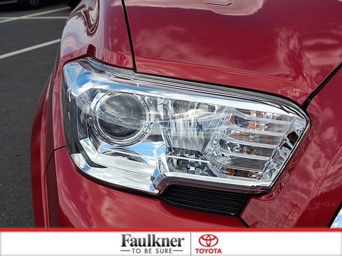 Certified 2023 Toyota Tacoma SR5 image 10