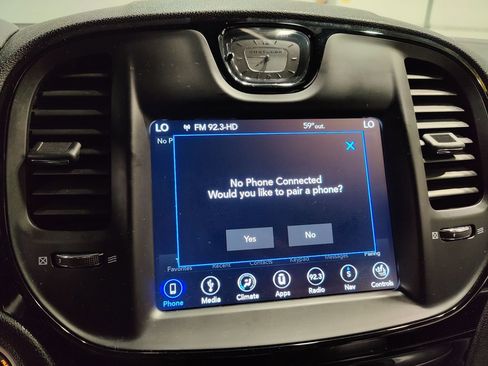 Used 2019 Chrysler 300 S w/ S Model Appearance Package RWD image 34