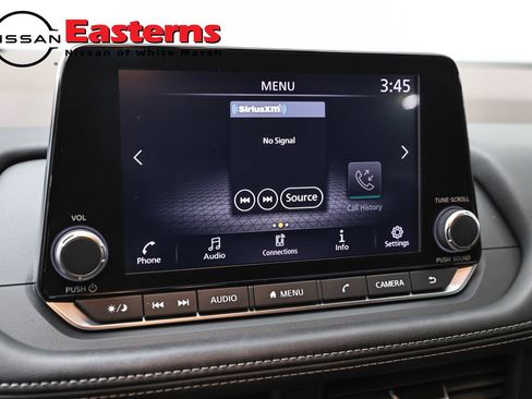 Used 2023 Nissan Rogue S AWD/4WD image 18