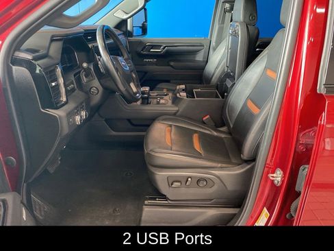 Used 2023 GMC Sierra 1500 AT4 w/ Technology Package AWD/4WD image 8