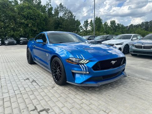 Used 2019 Ford Mustang GT Premium w/ GT Performance Package RWD image 5