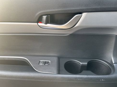 Used 2022 Hyundai Palisade SE image 22