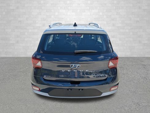 Used 2021 Hyundai Venue w/ Cargo Package image 3