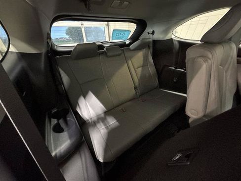 Used 2021 Toyota Highlander Limited AWD/4WD image 24