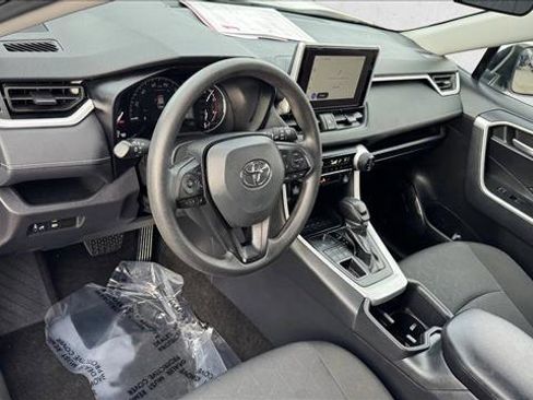 Used 2025 Toyota RAV4 XLE image 11