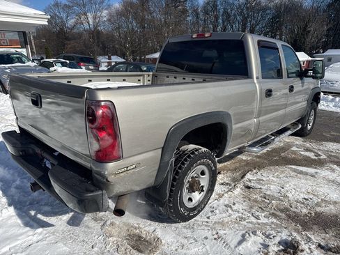 Used 2003 Chevrolet Silverado 2500 2WD Crew Cab image 21
