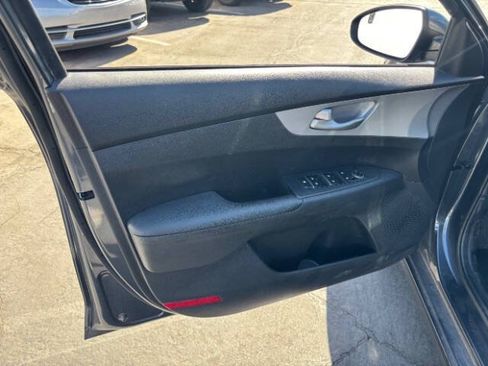 Used 2023 Kia Forte LX FWD image 10