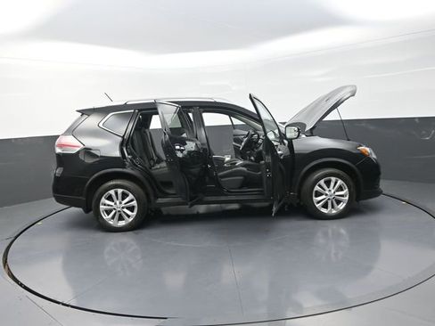 Used 2016 Nissan Rogue SV image 34