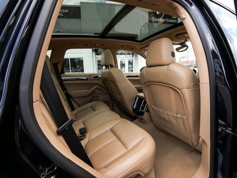 Used 2016 Porsche Cayenne S AWD/4WD image 46