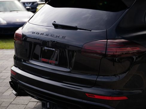 Used 2016 Porsche Cayenne GTS AWD/4WD image 13