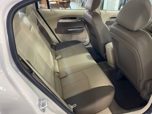 Used 2008 Chrysler Sebring Limited image 35